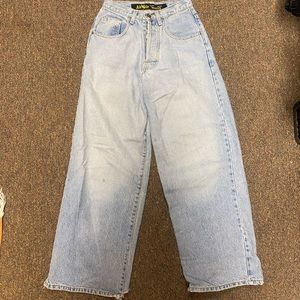 DOC MARTENS AIRWAR JEANS